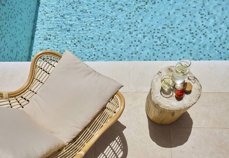 Marni Hotel One Bedroom Apartment Private Pool sunbed and drinks by the private poolside